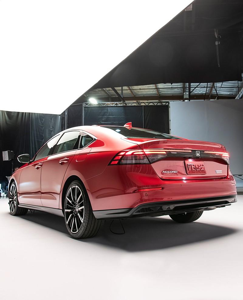 motortrend_2022-11-10T230838-1.jpeg