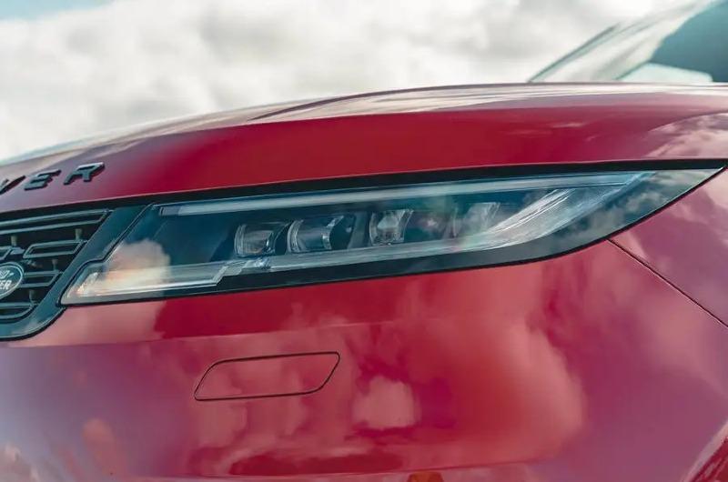 range_rover_sport_d300_headlight_11zon.jpg