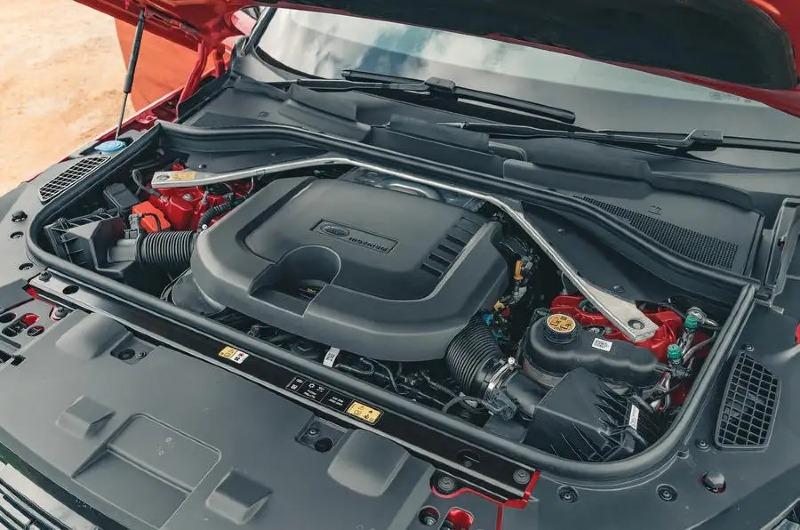 range_rover_sport_d300_engine_11zon.jpg
