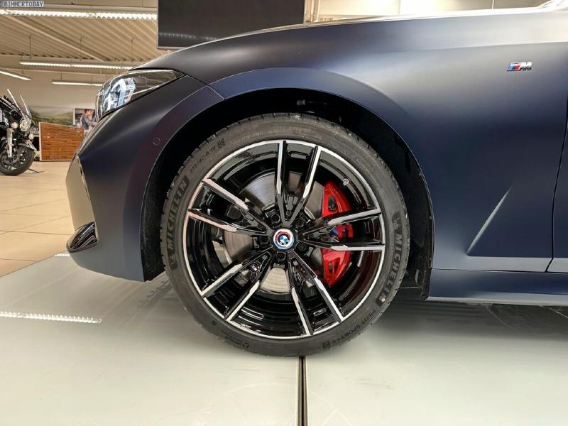 2022-BMW-3er-Touring-G21-LCI-Indiuidual-Frozen-Tanzanite-Blue-Facelift-12-1024x768.jpg