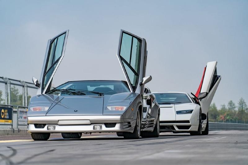 1990-lambo-countach-2022-countach-001-1668635018.jpg