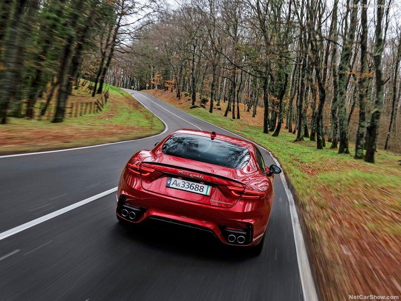 Maserati-GranTurismo-2023-800-6c.jpg