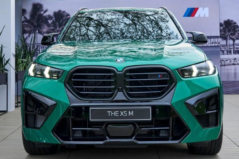 2023-BMW-X5-M-Facelift-Live-Fotos-F95-LCI-Amelia-02-1024x681.jpg