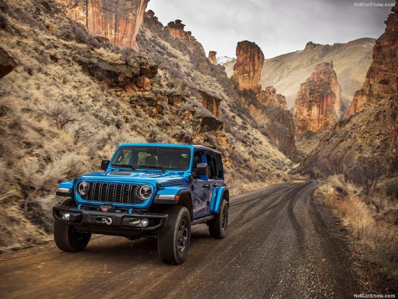 Jeep-Wrangler_4xe-2024-1024-09.jpg