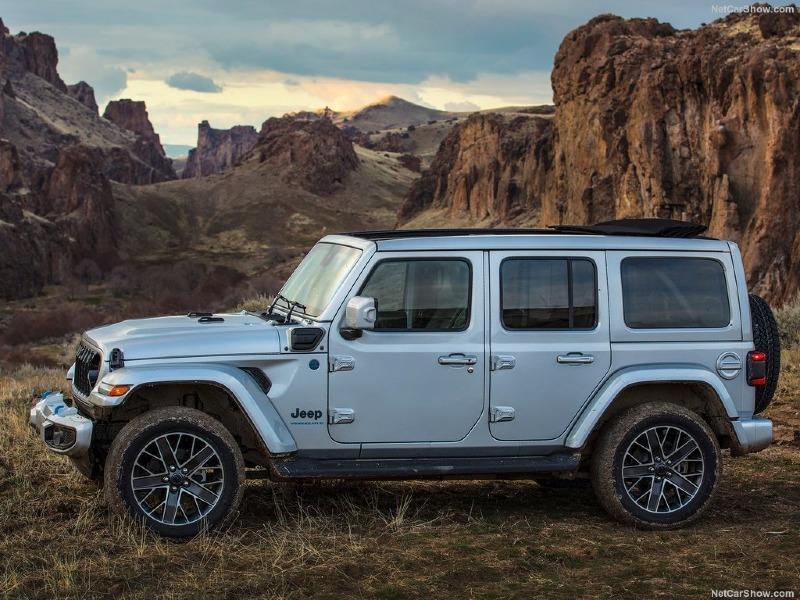 Jeep-Wrangler_4xe-2024-1024-11.jpg