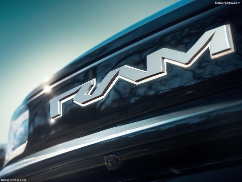 Ram-1500_REV-2025-1024-24.jpg