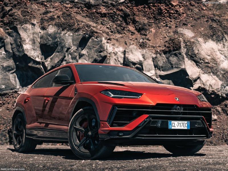 Lamborghini-Urus_S-2023-1024-02.jpg