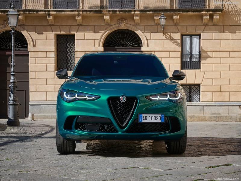 Alfa_Romeo-Stelvio_Quadrifoglio_100th_Anniversary-2023-1024-07.jpg