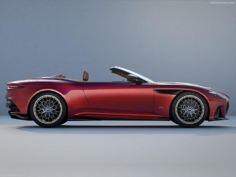 Aston_Martin-DBS770_Ultimate_Volante-2024-1024-05.jpg