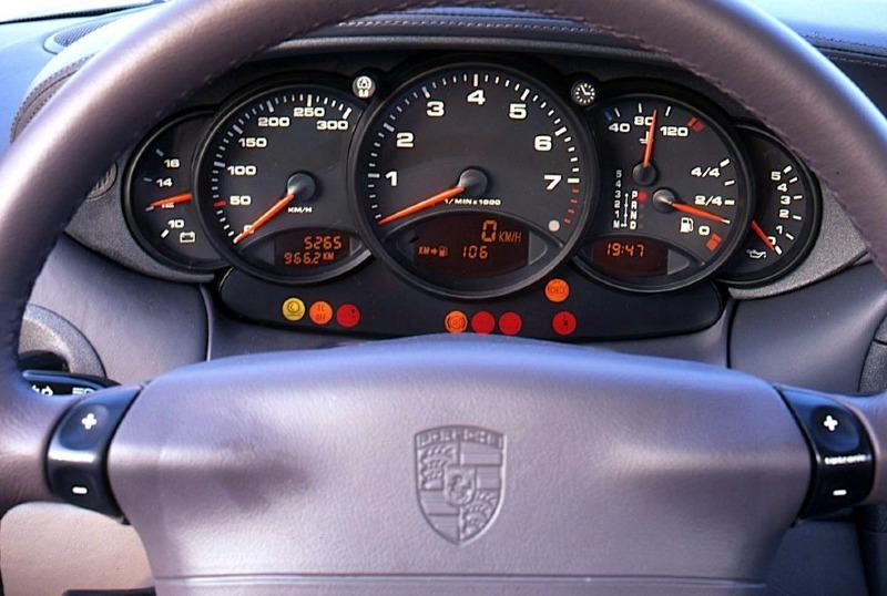 1998-porsche-911-carrera-134-6.jpg