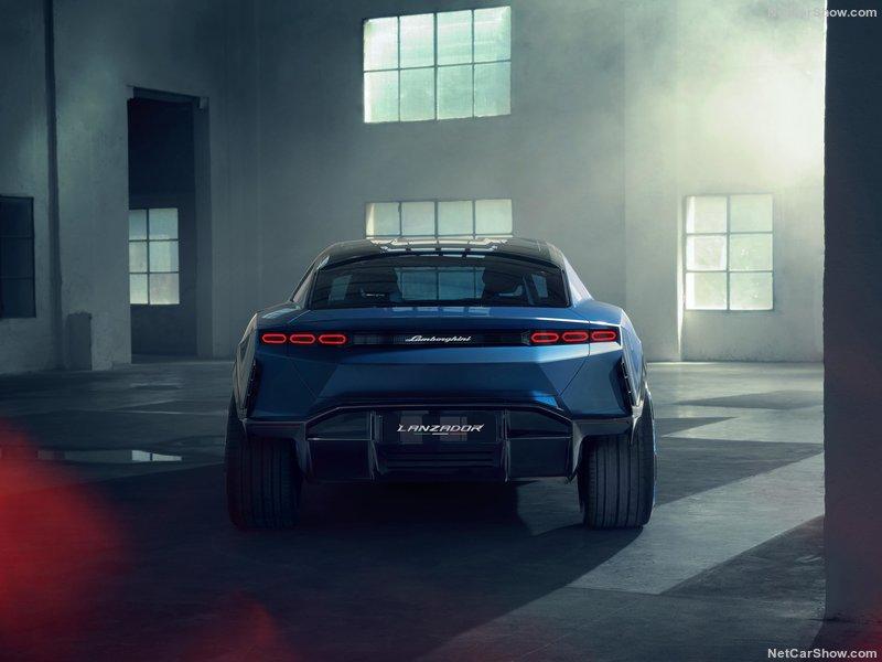 Lamborghini-Lanzador_Concept-2023-800-0c.jpg