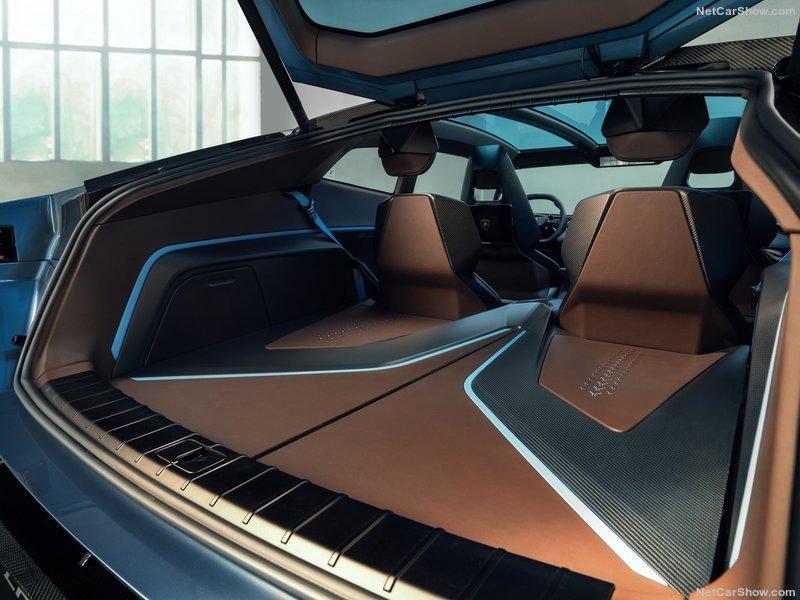Lamborghini-Lanzador_Concept-2023-800-2c.jpg