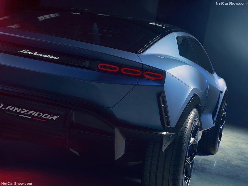 Lamborghini-Lanzador_Concept-2023-800-31.jpg