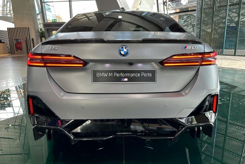 BMW-i5-M60-G60-Tuning-M-Performance-Parts-Frozen-Pure-Grey-09-1024x685.jpg