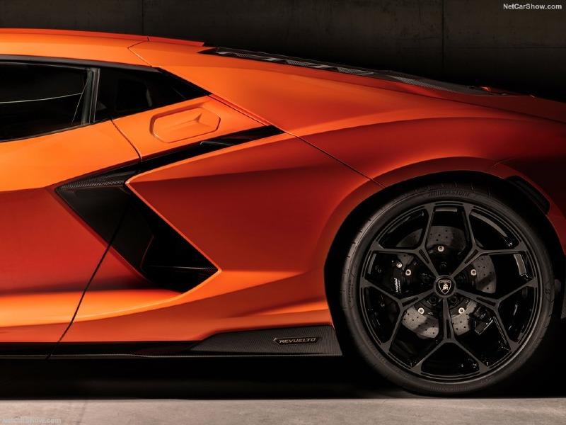 Lamborghini-Revuelto-2024-1024-56.jpg