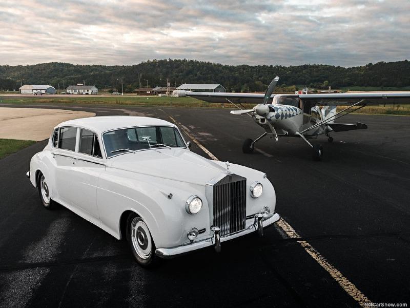 Rolls-Royce-Silver_Cloud_II_Paramount_by_Ringbrothers-1961-1024-04.jpg