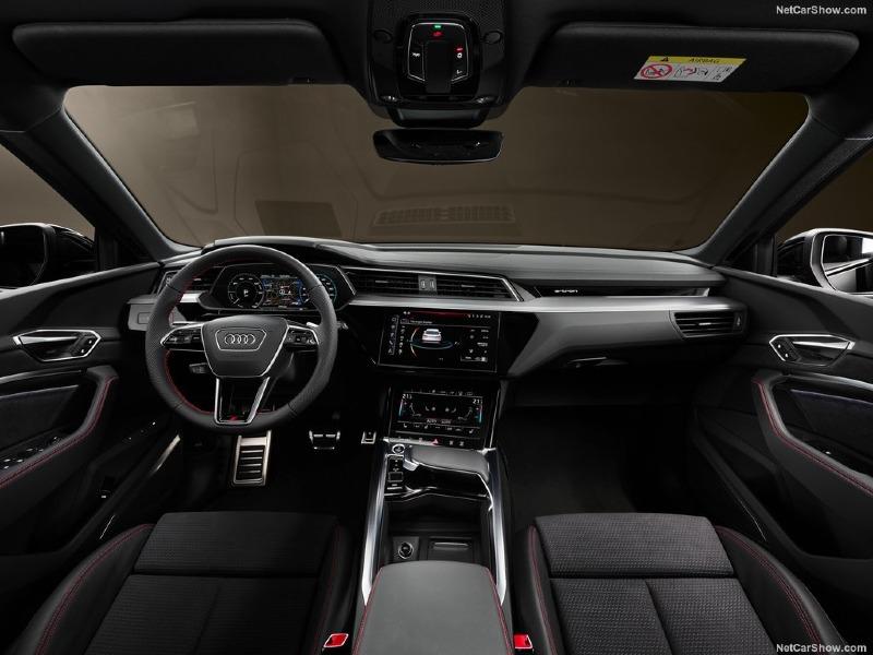 Audi-Q8_e-tron_Dakar_Edition-2024-1024-30.jpg