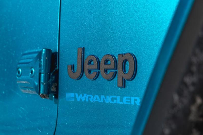 2024-jeep-wrangler-4xe-rubicon-x-517-32.jpg