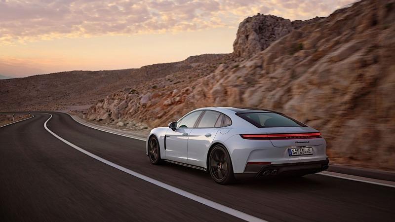 porsche-doubles-down-on-panamera-plug-in-hybrids-two-more-versions-now-on-the-table_5.jpg
