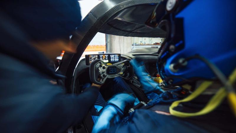 bugatti-bolide-track-testing-4.jpg