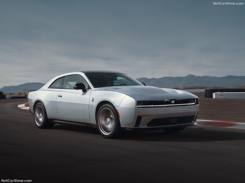 Dodge-Charger_Daytona-2024-800-10.jpg