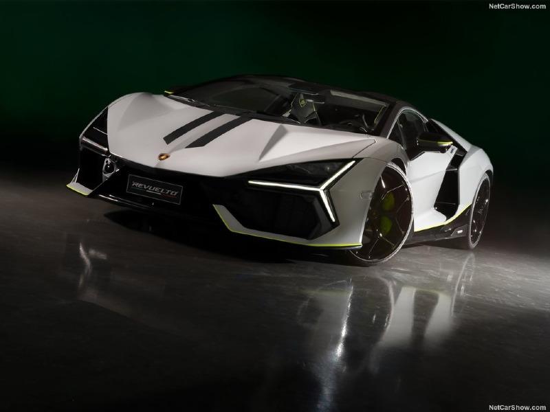 Lamborghini-Revuelto_Arena_Ad_Personam-2024-1024-01.jpg