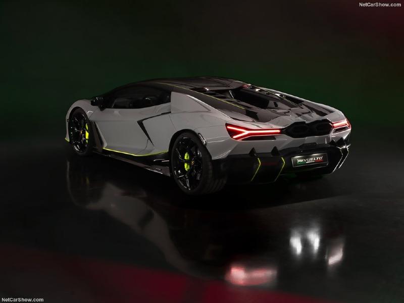 Lamborghini-Revuelto_Arena_Ad_Personam-2024-1024-04.jpg