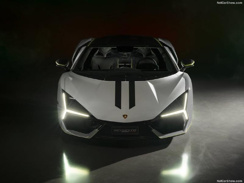 Lamborghini-Revuelto_Arena_Ad_Personam-2024-1024-05.jpg