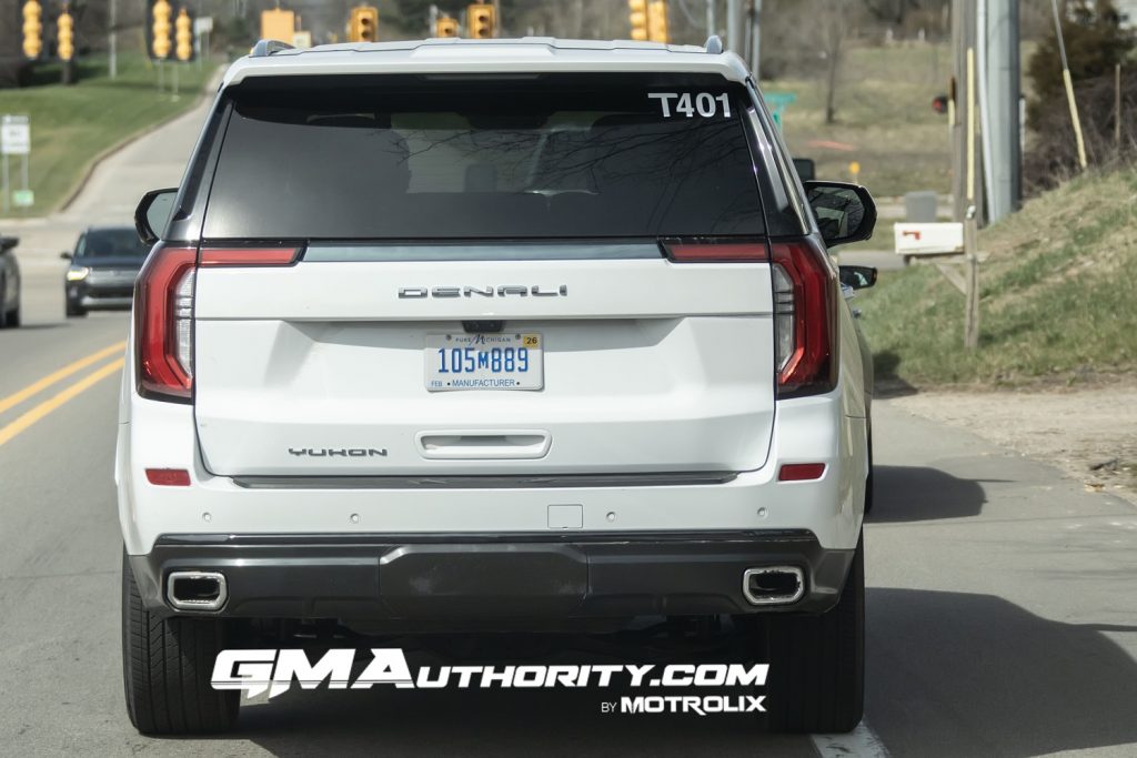 2025-GMC-Yukon-Denali-Ultimate-White-Frost-Tricoat-G1W-Prototype-Spy-Shots-Undisguised-April-2024-Exterior-005-rear-tail-lights-exhaust-1024x683.jpg