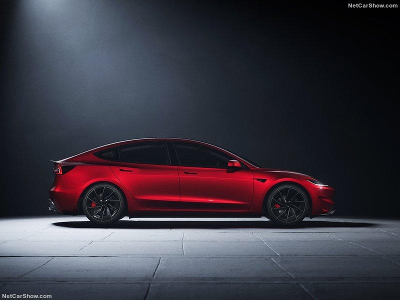 Tesla-Model_3_Performance-2025-800-0d.jpg