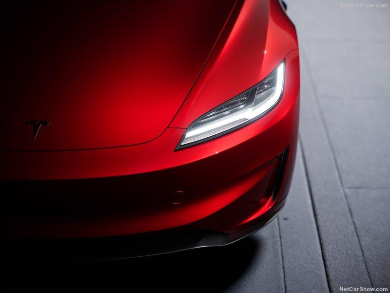 Tesla-Model_3_Performance-2025-800-27.jpg