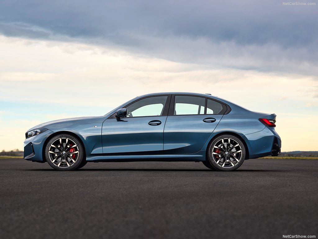 BMW-3-Series_Sedan-2025-1024-11.jpg