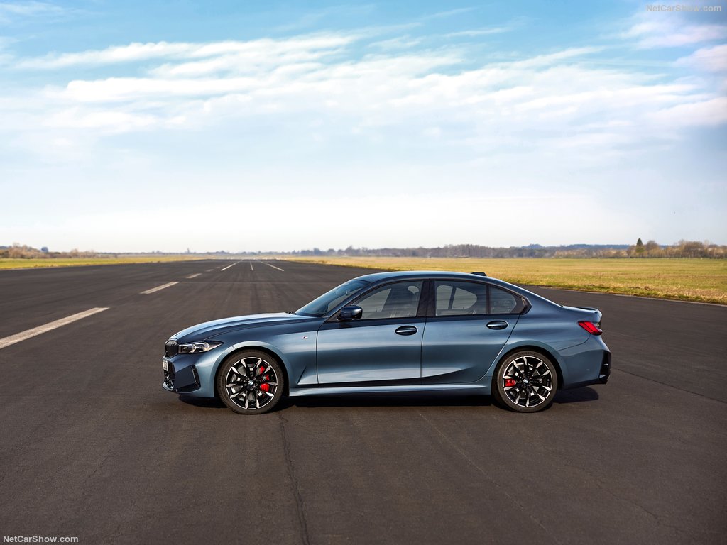 BMW-3-Series_Sedan-2025-1024-12.jpg