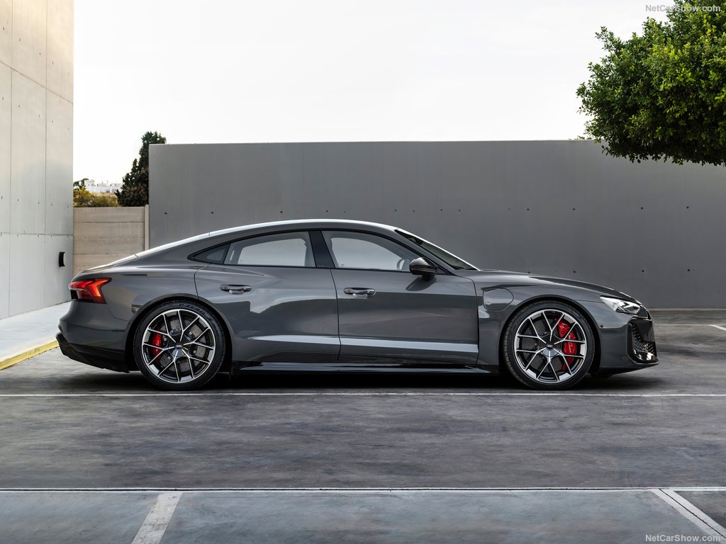 Audi-RS_e-tron_GT-2025-1024-08.jpg