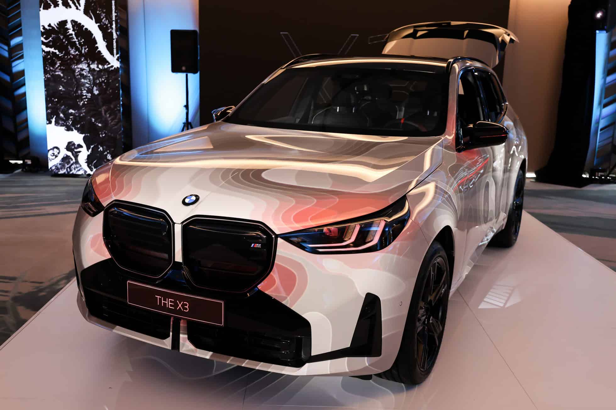 2025-BMW-X3-M50-Alpine-White-43.jpg