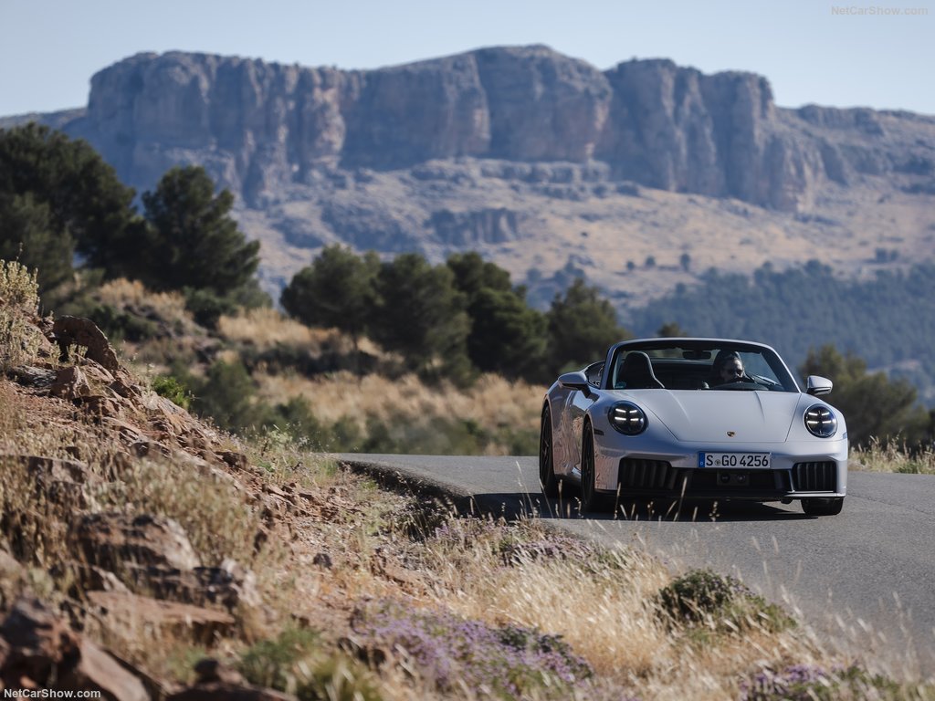 Porsche-911_Carrera_GTSriolet-2025-1024-04.jpg