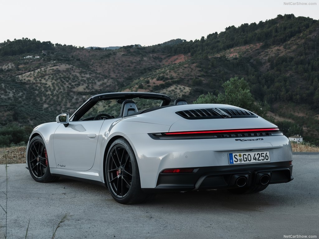 Porsche-911_Carrera_GTSriolet-2025-1024-17.jpg