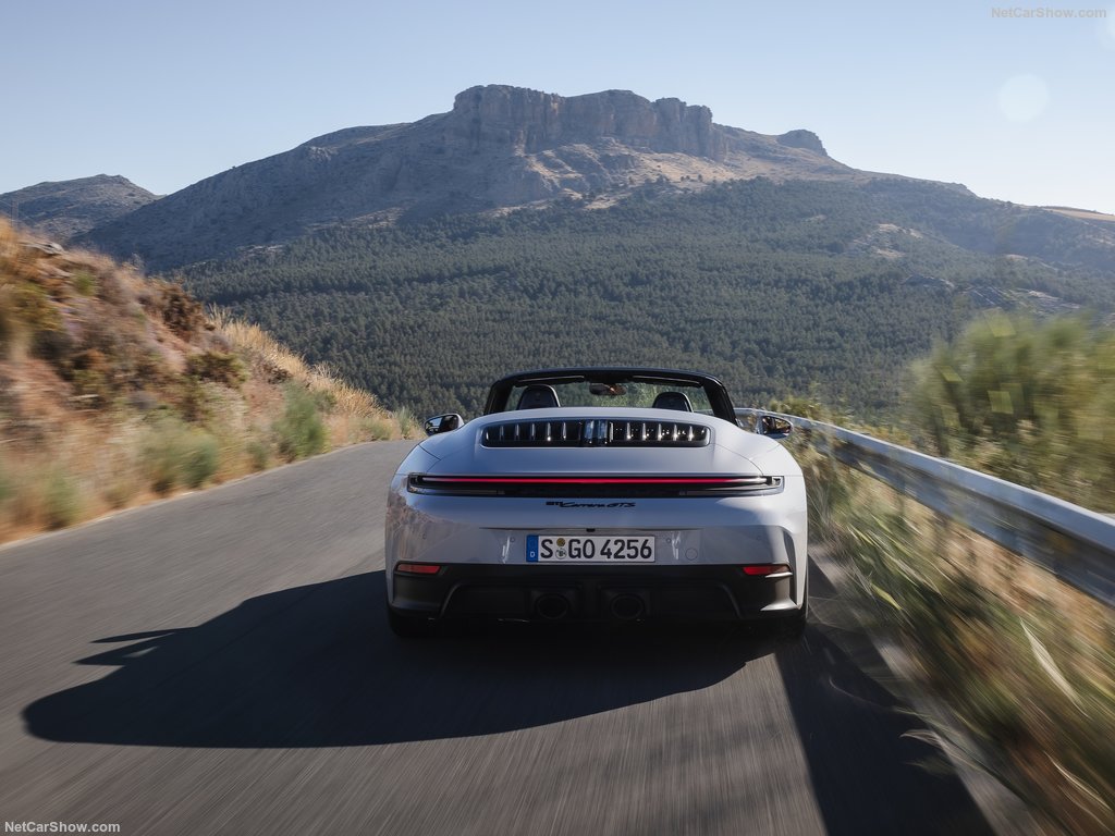Porsche-911_Carrera_GTSriolet-2025-1024-21.jpg