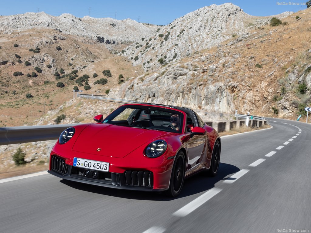 Porsche-911_Targa_4_GTS-2025-1024-07.jpg