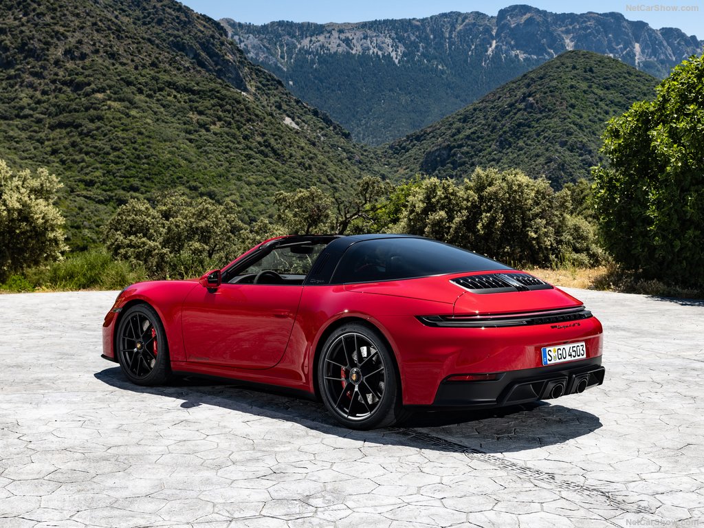 Porsche-911_Targa_4_GTS-2025-1024-13.jpg
