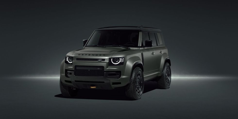 2025-land-rover-defender-octa-15.jpg