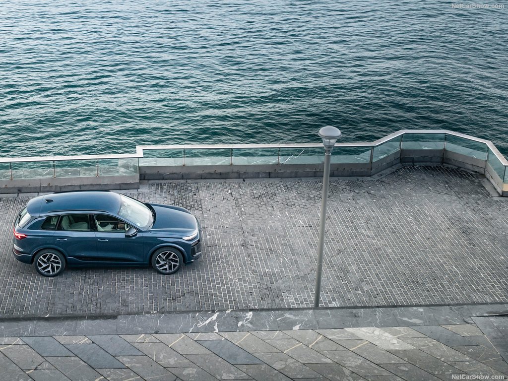 Audi-Q6_e-tron_quattro-2025-1024-40.jpg