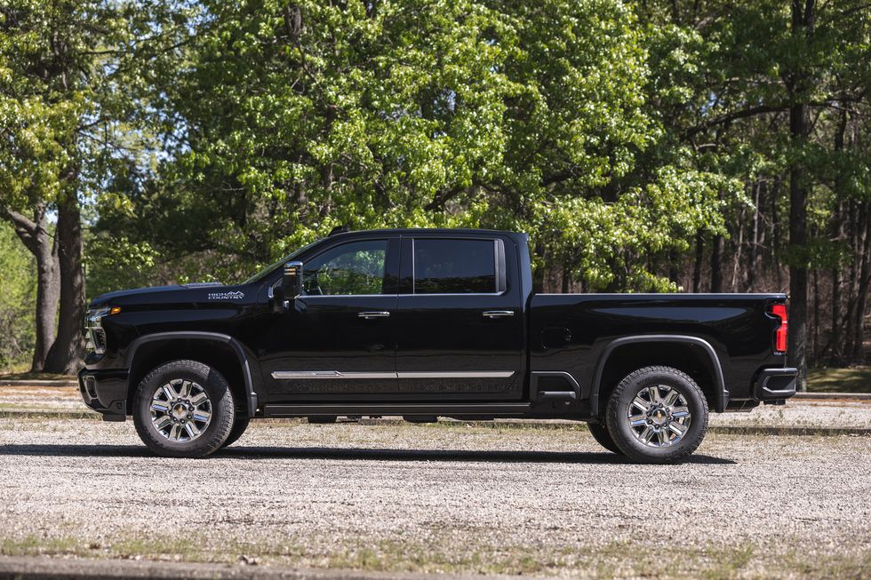 2024-chevrolet-silverado-2500hd-high-country-4wd-113-10.jpg