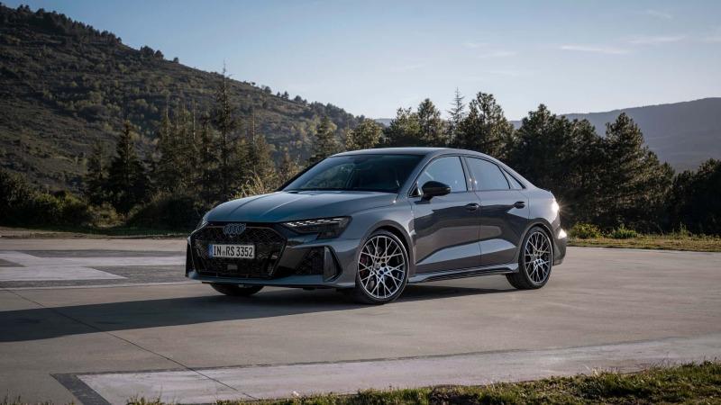 audi-rs-3-limousine-2024-12.jpg