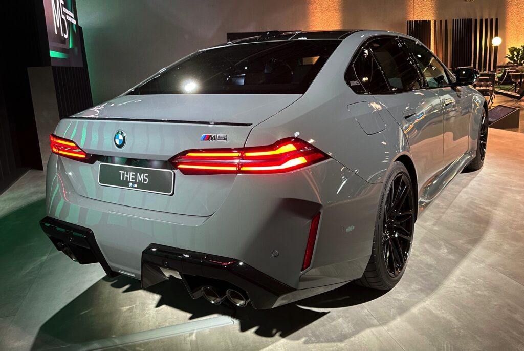 BMW-M5-G90-Grigio-Telesto-Indiuidual-Live-07-1024x685.jpg