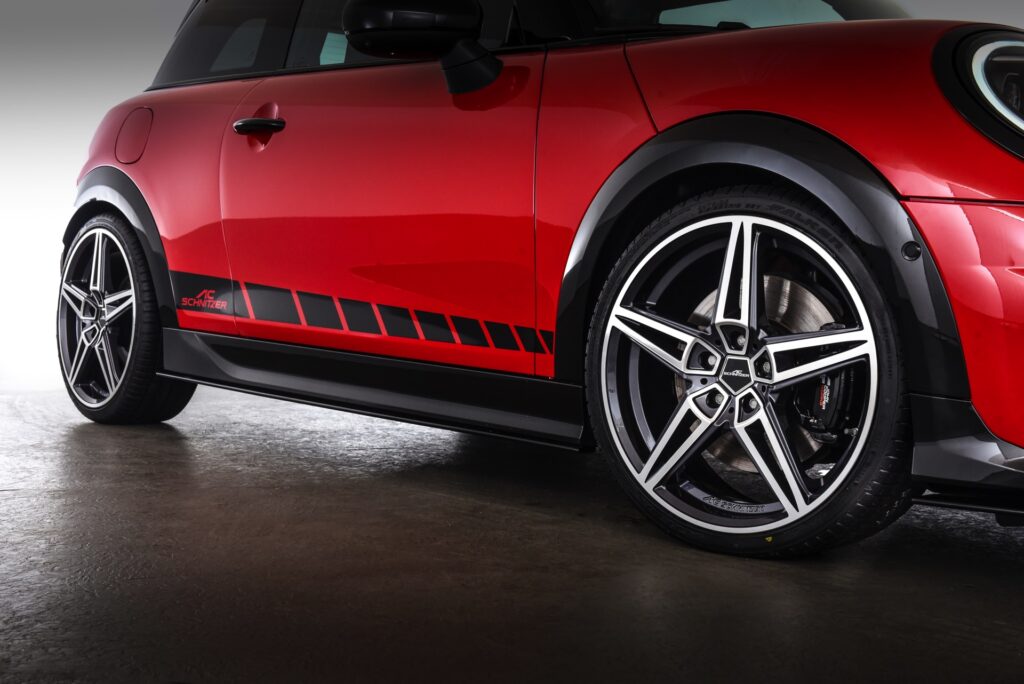 AC-Schnitzer-MINI-F66-Cooper-S-Endrohre-Tuning-AGA-15-1024x684.jpg