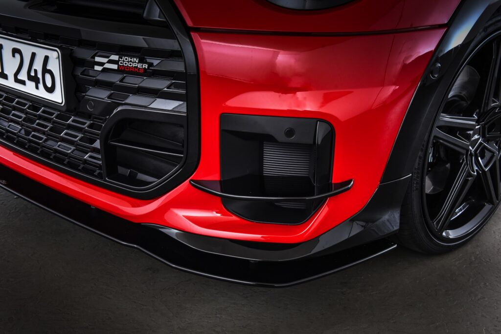 AC-Schnitzer-MINI-F66-Cooper-S-Endrohre-Tuning-AGA-31-1024x684.jpg