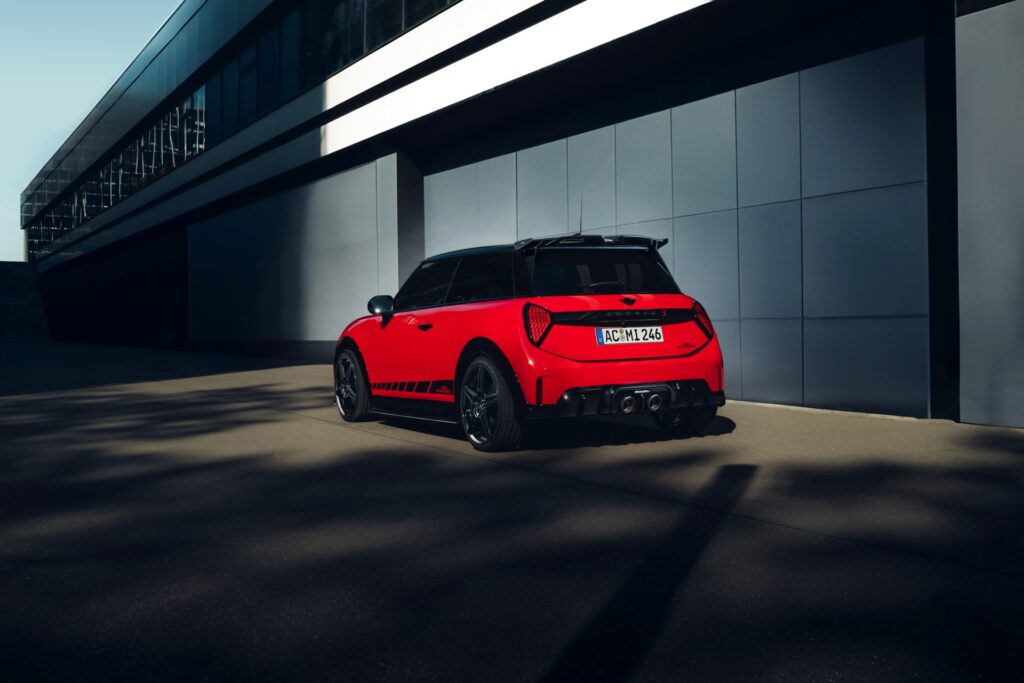 AC-Schnitzer-MINI-F66-Cooper-S-Endrohre-Tuning-AGA-33-1024x683.jpg
