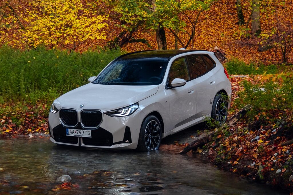 BMW-X3-G45-20d-M-Sport-Dune-Grey-Herbst-02-1024x682.jpg