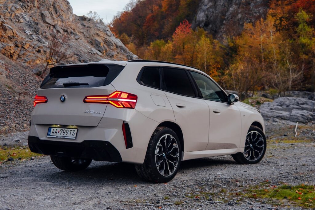 BMW-X3-G45-20d-M-Sport-Dune-Grey-Herbst-09-1024x684.jpg